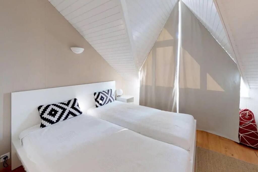 Charmant Et Lumineux Appartement Duplex A تشاميري المظهر الخارجي الصورة